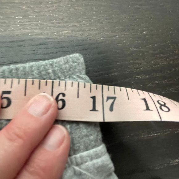 Louisville Cardinals shorts - Picture 5 of 6